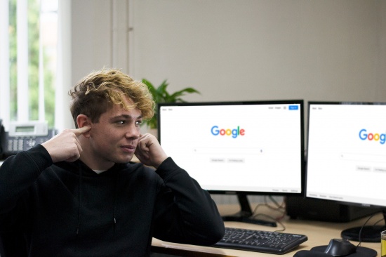 Luistert Google mee? Wij geven het antwoord!